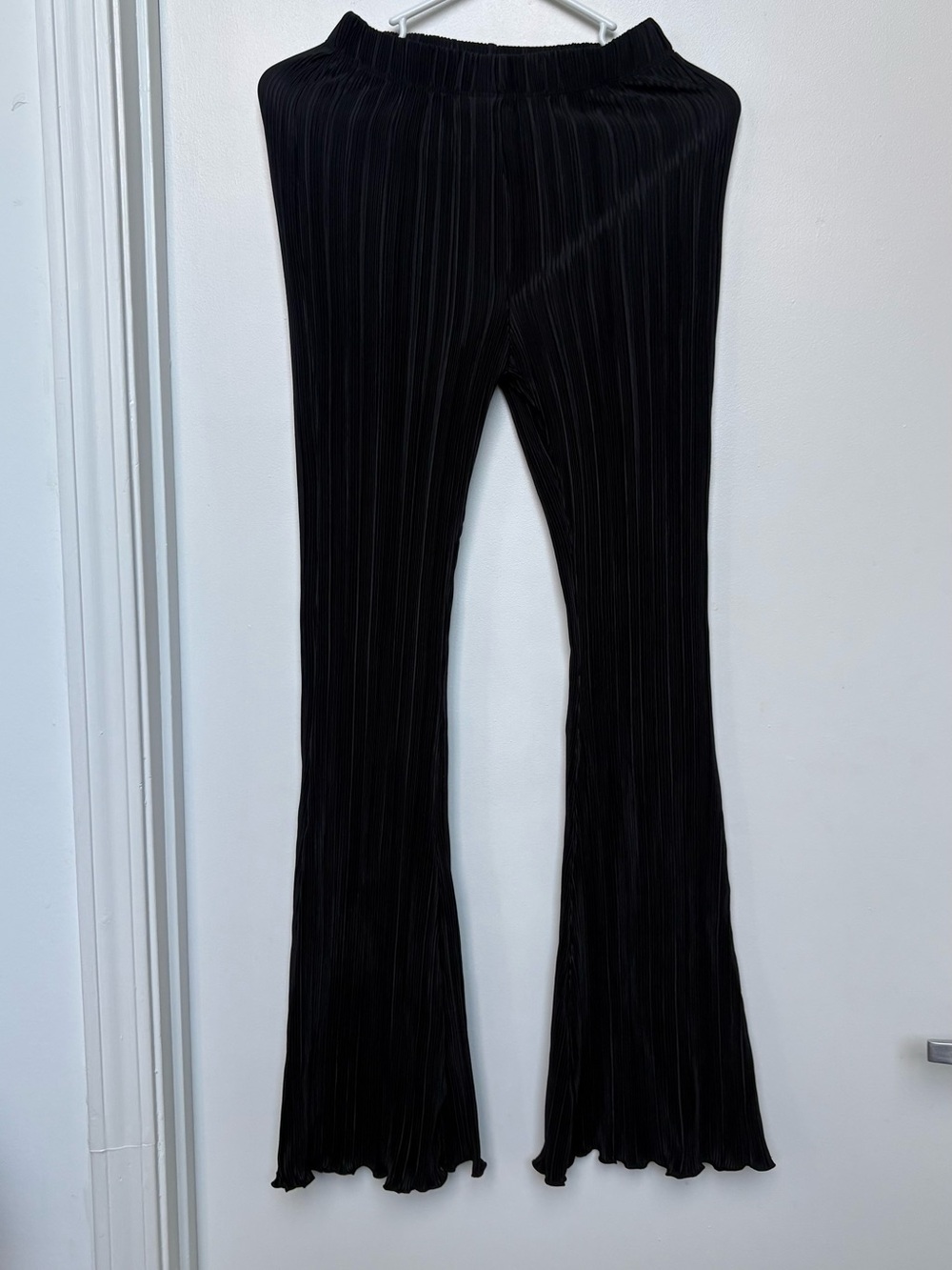 Women’s Black Pleated Flare disco Pants - H&M